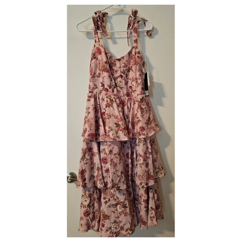 NEW Floral Tiered Midi Dress